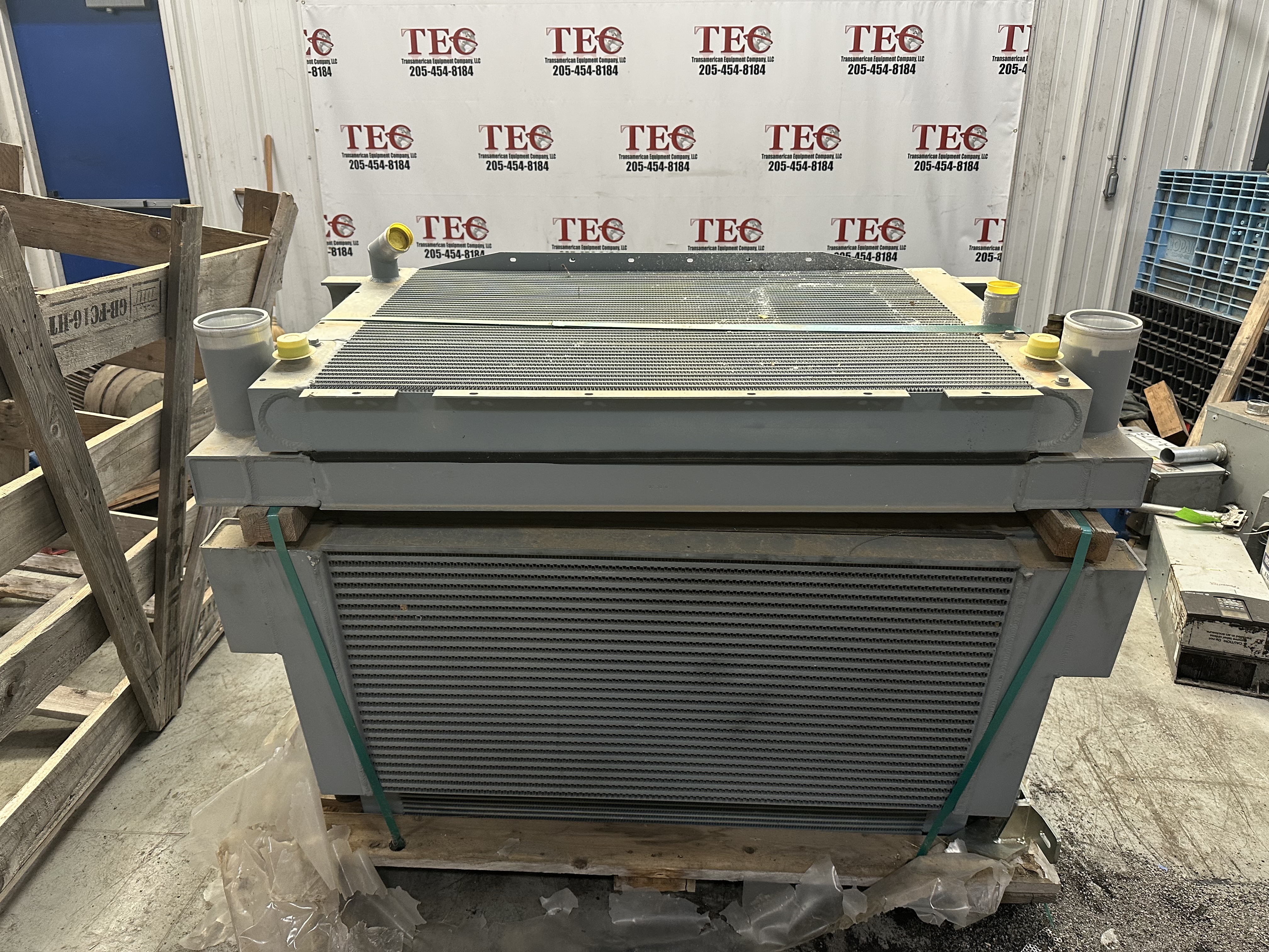 AKG 1305.001.000 industrial oil/air heat exchanger radiator